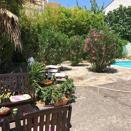 U S Bazenom Blizu Mora Plavi Zadar