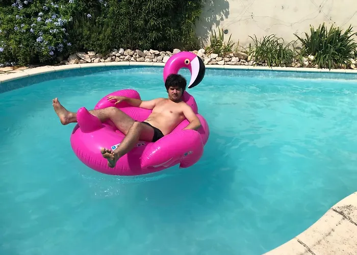 Apartman U S Bazenom Blizu Mora Plavi